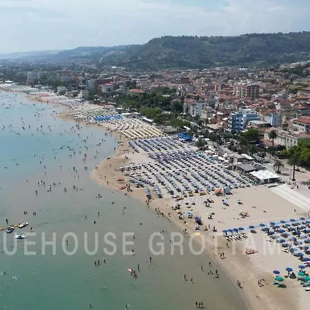 Blue House - Incantevole Casa A Due Passi Dal Mare *